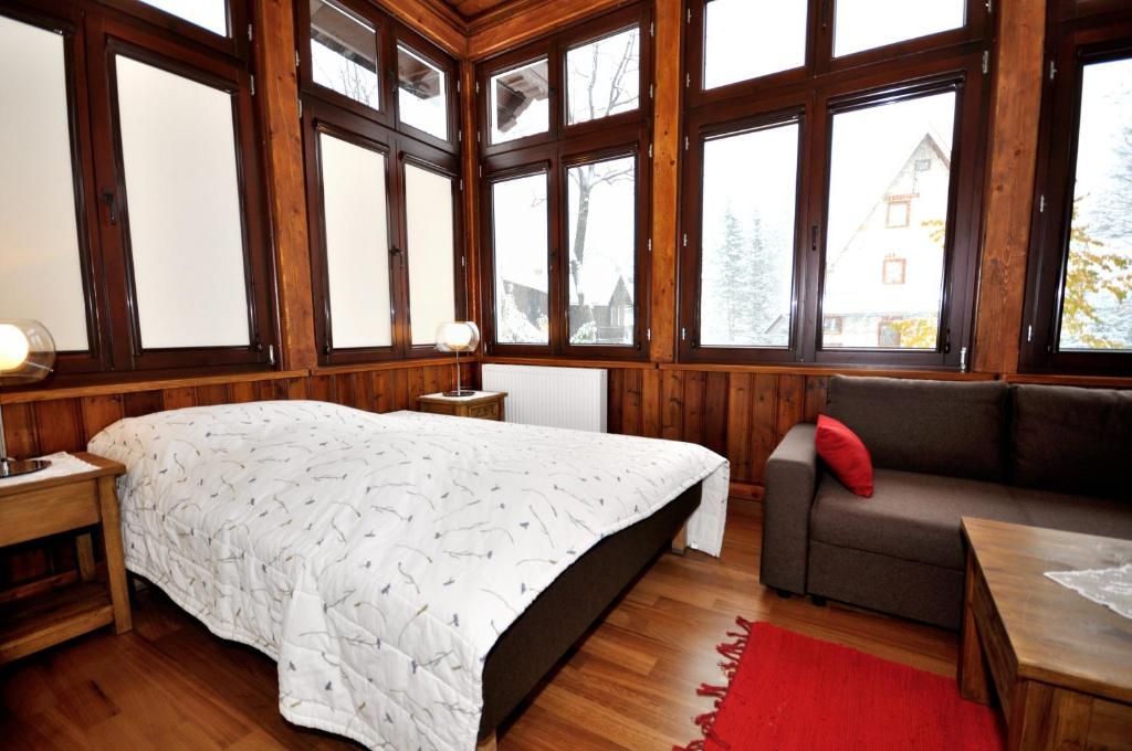 Gimnazjalna 5 - Apartamenty I Pokoje W Centrum Zakopanego エクステリア 写真